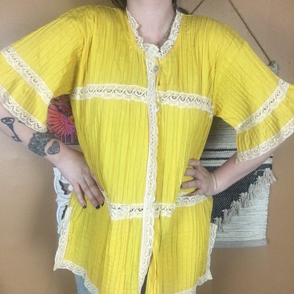 VINTAGE / 1960s Hand Sewn Tunic Bell Sleeve - Picture 2 of 6